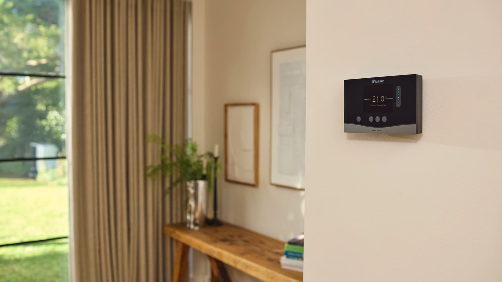Control del sistema sensoCOMFORT en la zona de estar