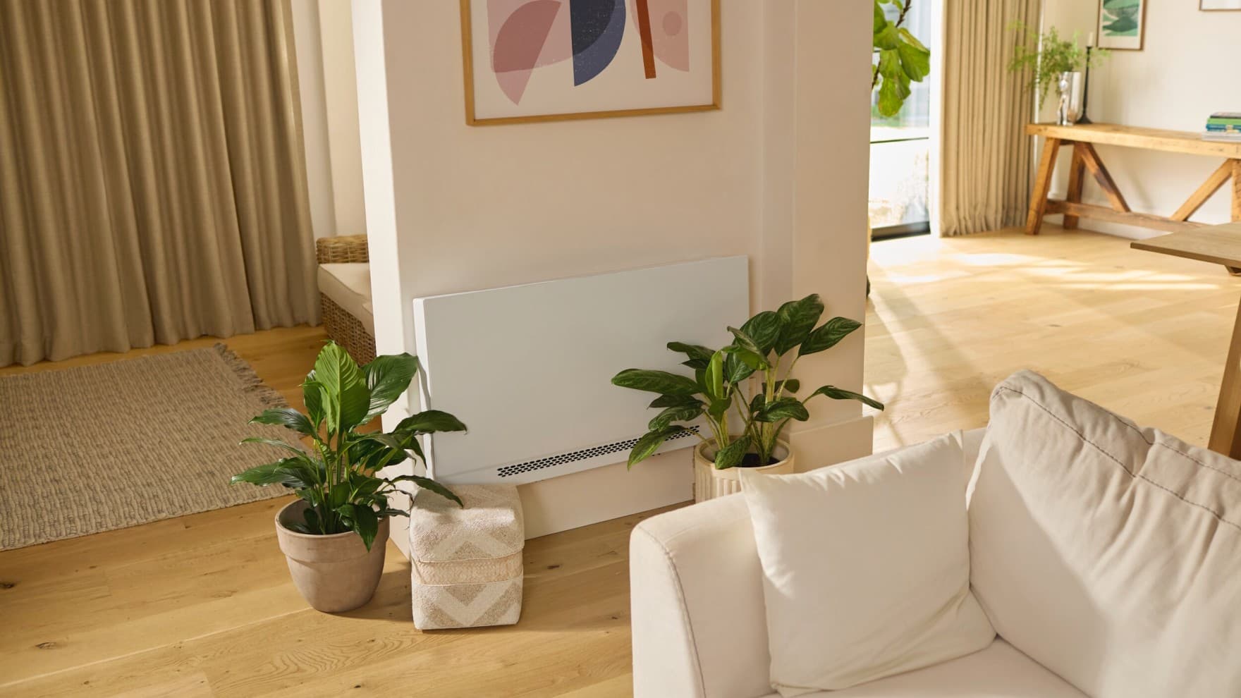 Fancoil de consola aroVAIR plus montado en la pared